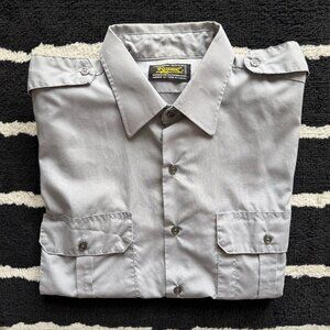 Pilot-style shirt in steel grey - made in 🇨🇦